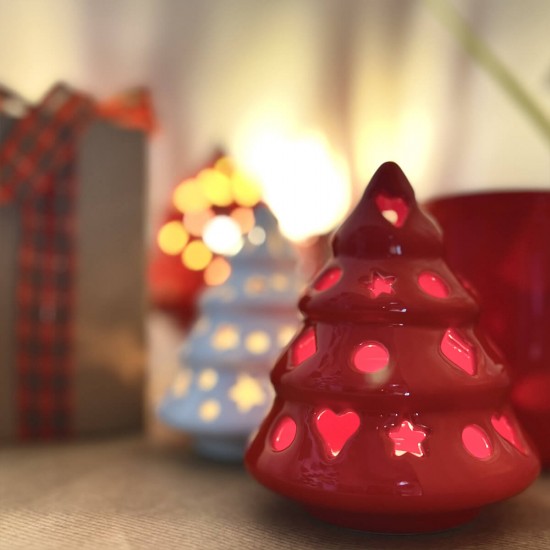 Tree red candle holder